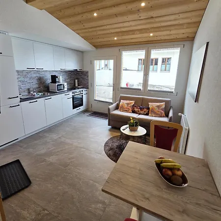 Lilo's One-room Apartment